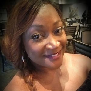 Meet your Posher, Nichole